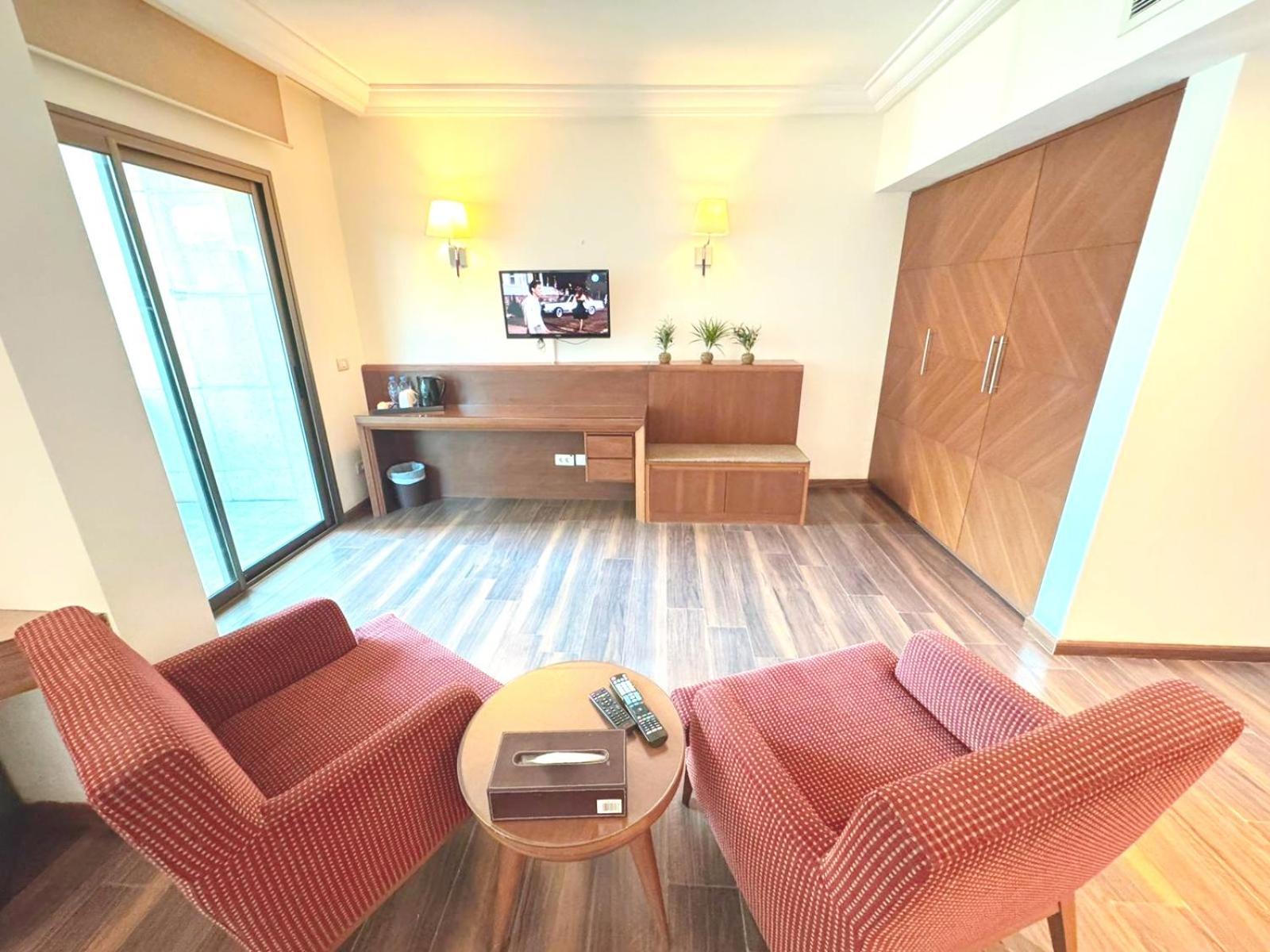 King Suites Hotel Beirut Eksteriør billede