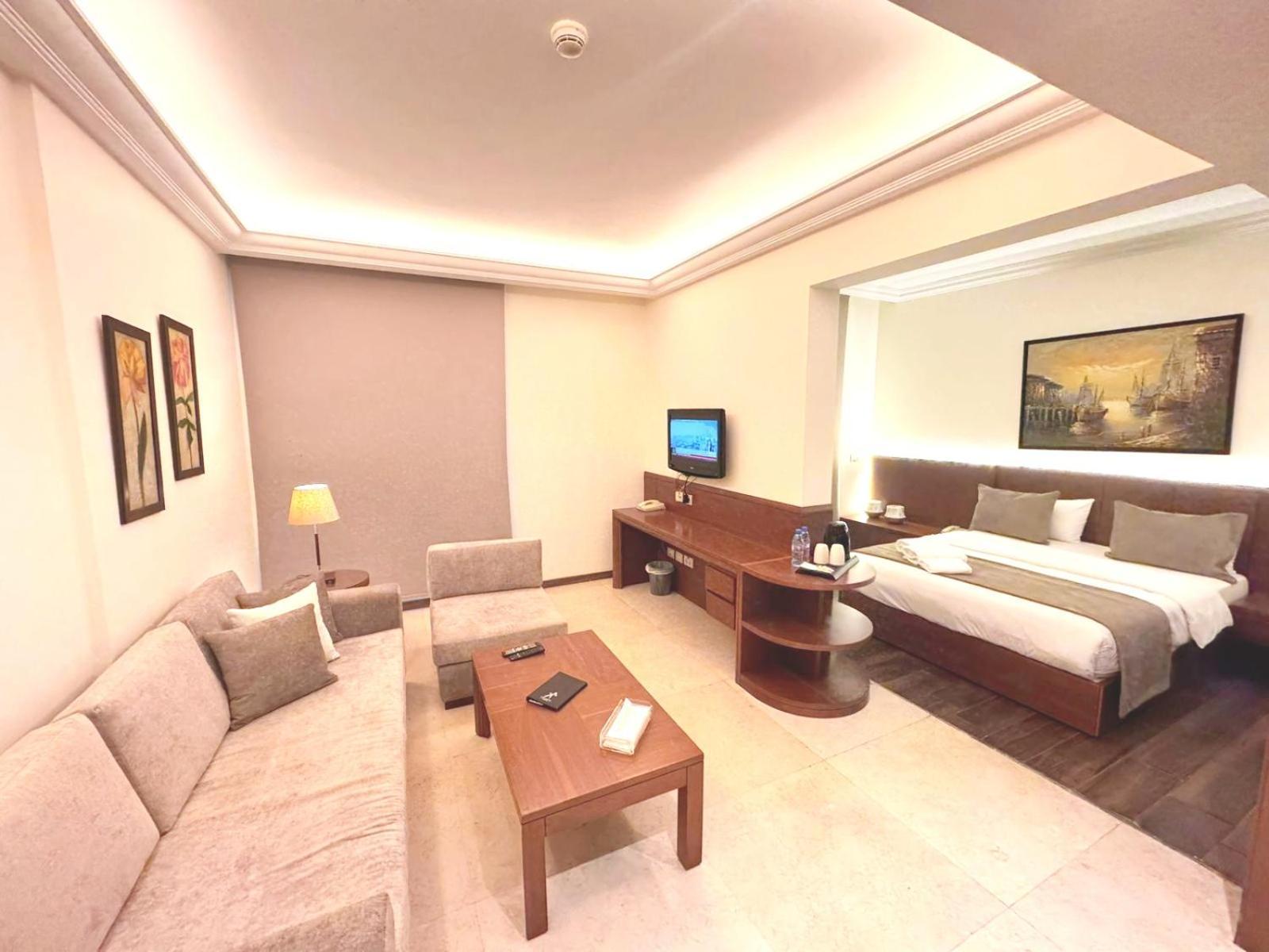 King Suites Hotel Beirut Eksteriør billede